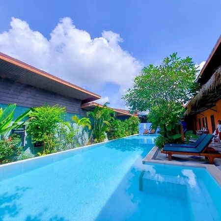 ซิกซ์แพ็ค คอตเทจ Hostel ฉลอง ภายนอก รูปภาพ