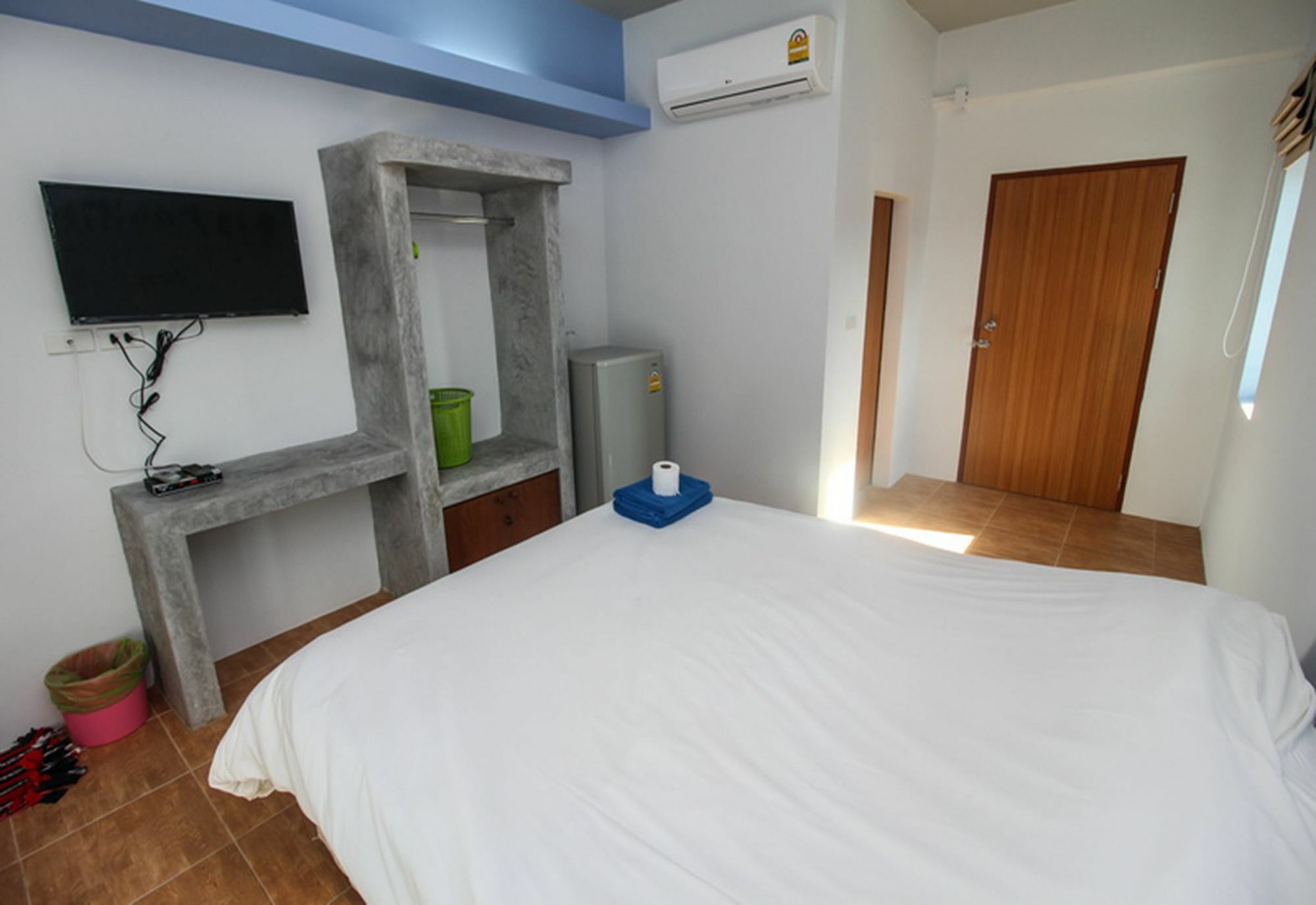 ซิกซ์แพ็ค คอตเทจ Hostel ฉลอง ภายนอก รูปภาพ